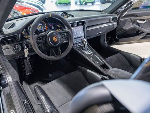 Used 2019 Porsche 911 GT3 RS image 34