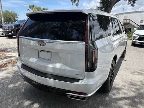 Used 2024 Cadillac Escalade ESV Premium Luxury w/ Performance Package AWD/4WD image 7