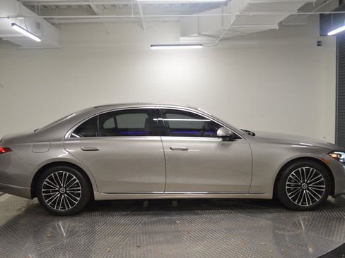Used 2024 Mercedes-Benz S 580e 4MATIC Sedan image 8