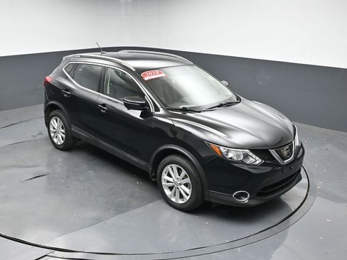 Used 2018 Nissan Rogue Sport SV w/ SV Technology Package image 37