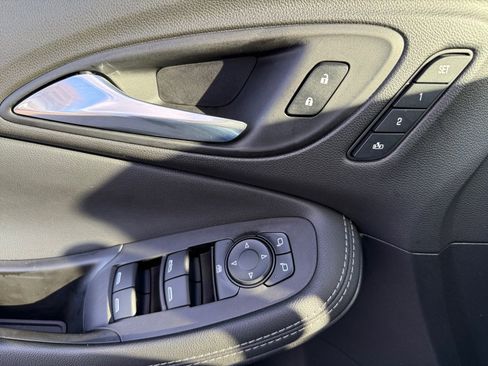 Certified 2021 Buick Encore GX Essence w/ Experience Buick Package image 31