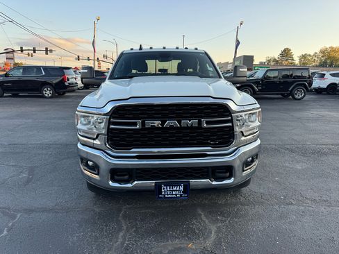 Used 2024 RAM 3500 Big Horn image 3