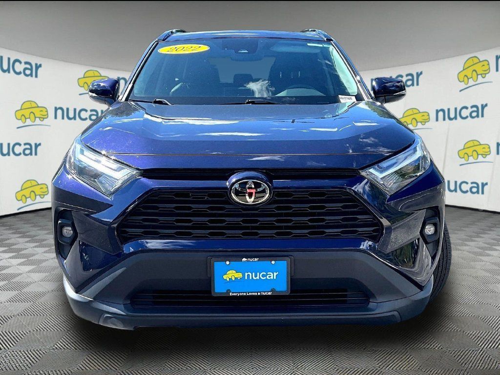 Used 2022 Toyota RAV4 XLE Premium AWD/4WD image 2