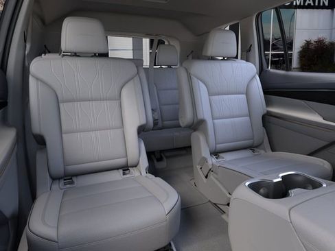 New 2026 Buick Enclave Avenir w/ Super Cruise Package FWD image 17