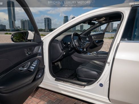 Used 2020 Mercedes-Benz S 560 4MATIC Sedan image 65
