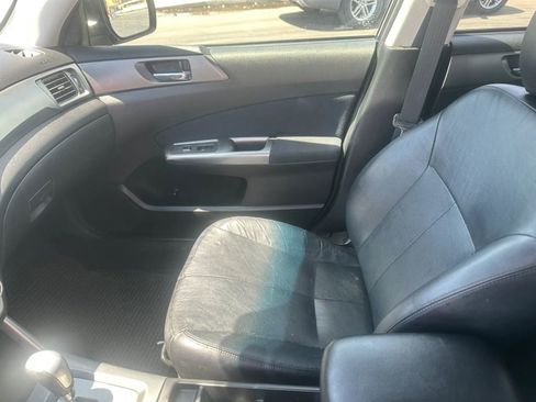 Used 2011 Subaru Forester 2.5X Touring AWD/4WD image 10