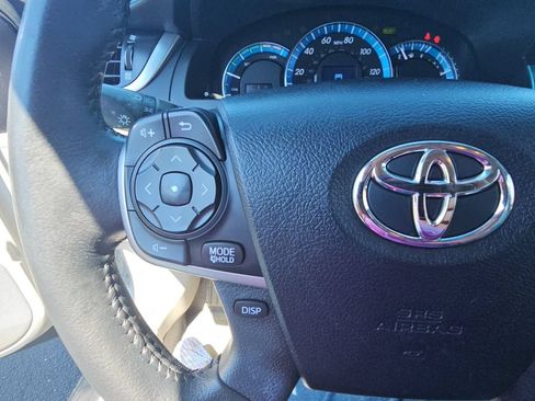 Used 2012 Toyota Camry XLE w/ Leather Pkg FWD image 11