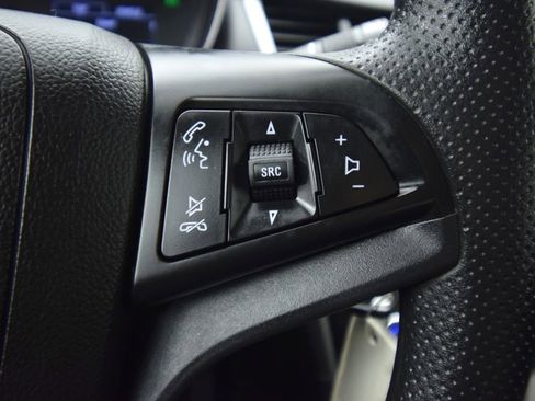 Used 2020 Chevrolet Trax LS image 27