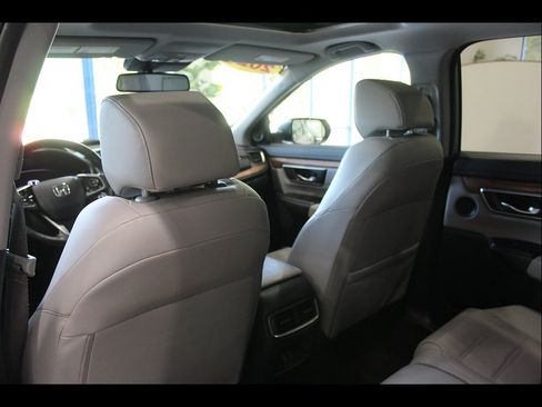 Used 2020 Honda CR-V Touring image 16