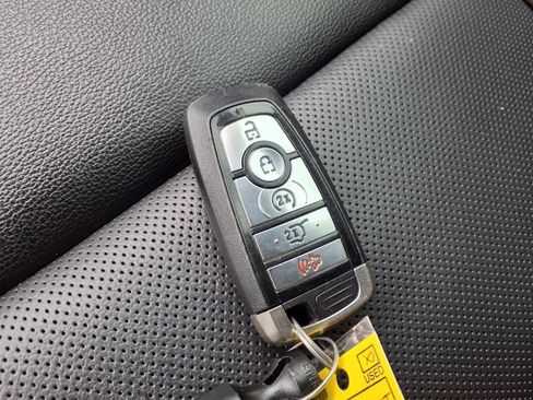 Used 2021 Ford Explorer Limited RWD image 27