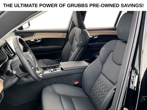 Used 2025 Volvo XC90 B6 Plus AWD/4WD image 31