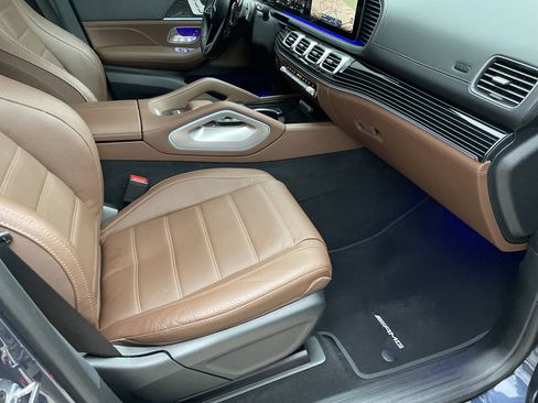 Certified 2025 Mercedes-Benz GLS 450 4MATIC image 52