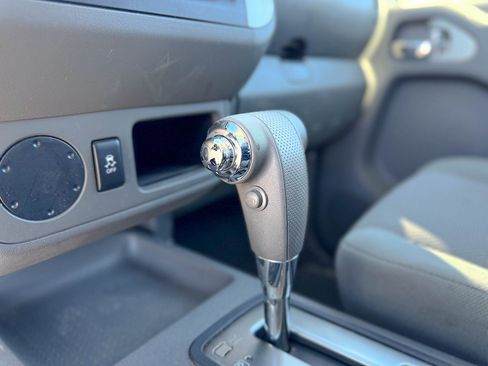 Used 2016 Nissan Frontier SV image 26
