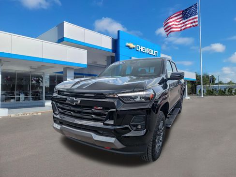 Used 2026 Chevrolet Colorado Z71 w/ Technology Package AWD/4WD image 7
