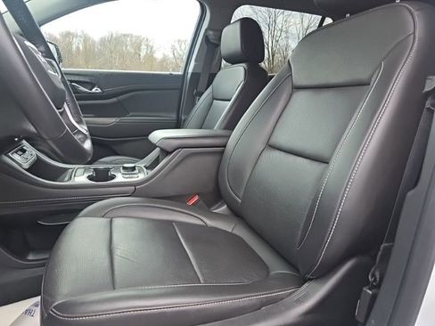 Used 2021 GMC Acadia SLT image 22