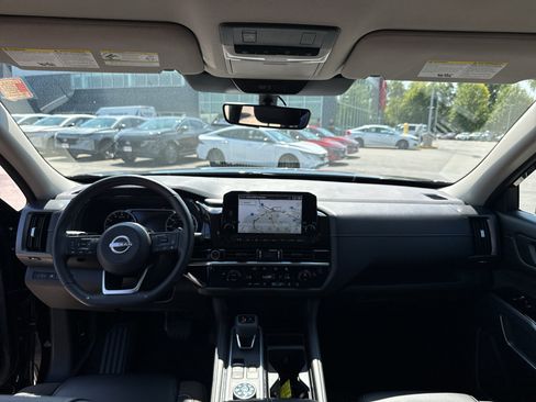 Certified 2023 Nissan Pathfinder SL AWD/4WD image 28