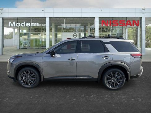 New 2026 Nissan Pathfinder SL image 2