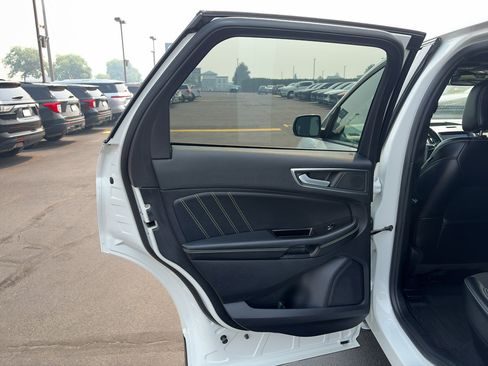 Used 2020 Ford Edge ST w/ Equipment Group 401A AWD/4WD image 12