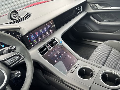 New 2026 Porsche Taycan image 13