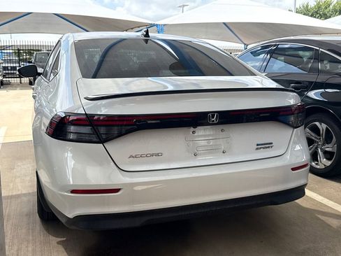Used 2023 Honda Accord Sport image 7