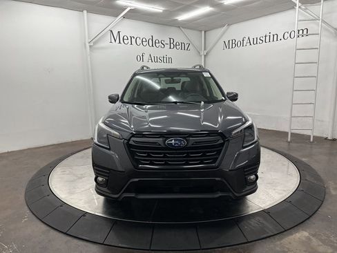 Used 2022 Subaru Forester Limited image 2