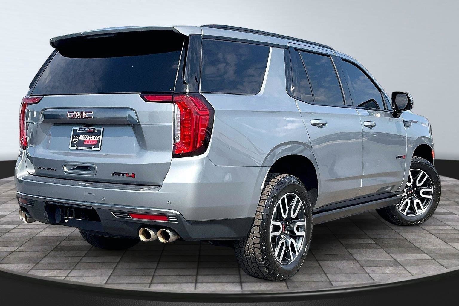 Used 2024 GMC Yukon AT4 w/ AT4 Premium Plus Package AWD/4WD image 14
