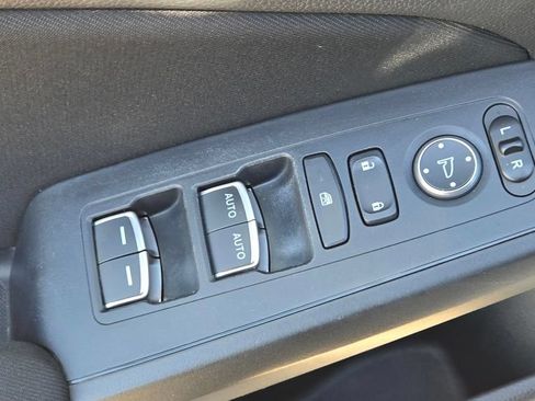 Used 2025 Honda Civic LX image 16