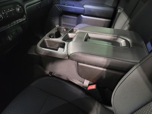 Used 2019 Chevrolet Silverado 1500 Custom w/ Custom Value Package RWD image 26