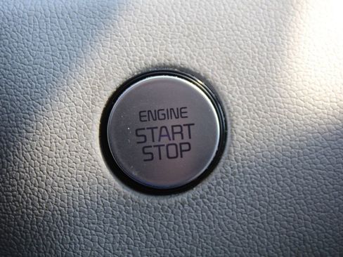 Certified 2023 Kia Sorento SX FWD image 34