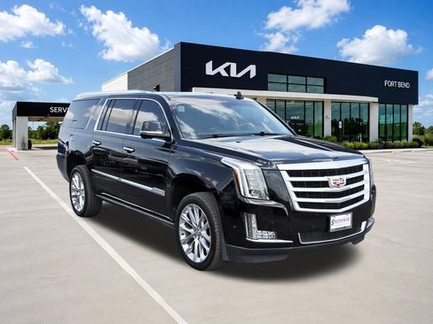 Used 2019 Cadillac Escalade ESV Premium Luxury AWD/4WD image 3