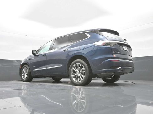 Used 2024 Buick Enclave Avenir w/ Avenir Technology Package AWD/4WD image 40