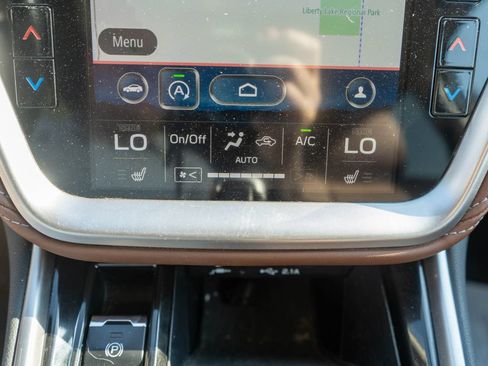 Used 2020 Subaru Outback Touring XT AWD/4WD image 23