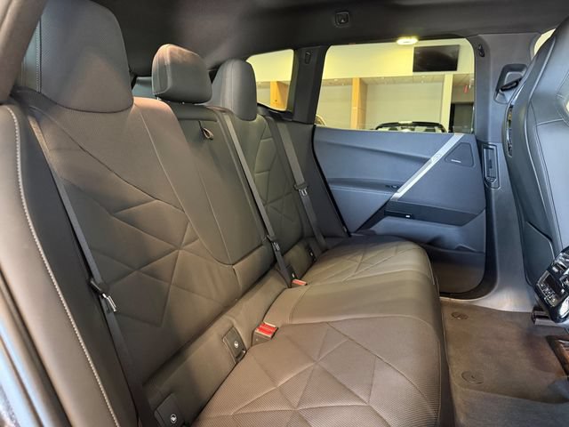 Used 2024 BMW iX xDrive50 w/ Premium Package AWD/4WD image 26