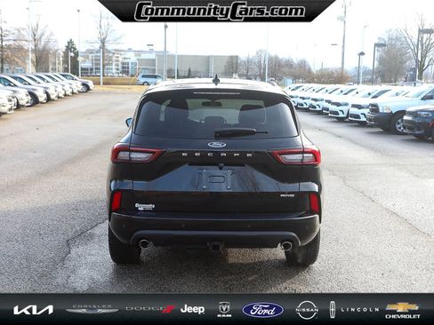 Certified 2023 Ford Escape ST-Line Select w/ Tech Pack #2 image 6
