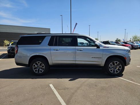 Certified 2024 Chevrolet Suburban Z71 AWD/4WD image 6