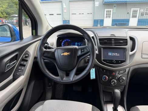 Used 2016 Chevrolet Trax LS AWD/4WD image 11