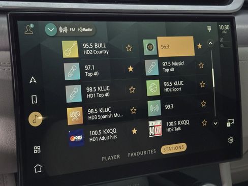 Used 2023 Jaguar F-PACE R-Dynamic S image 28