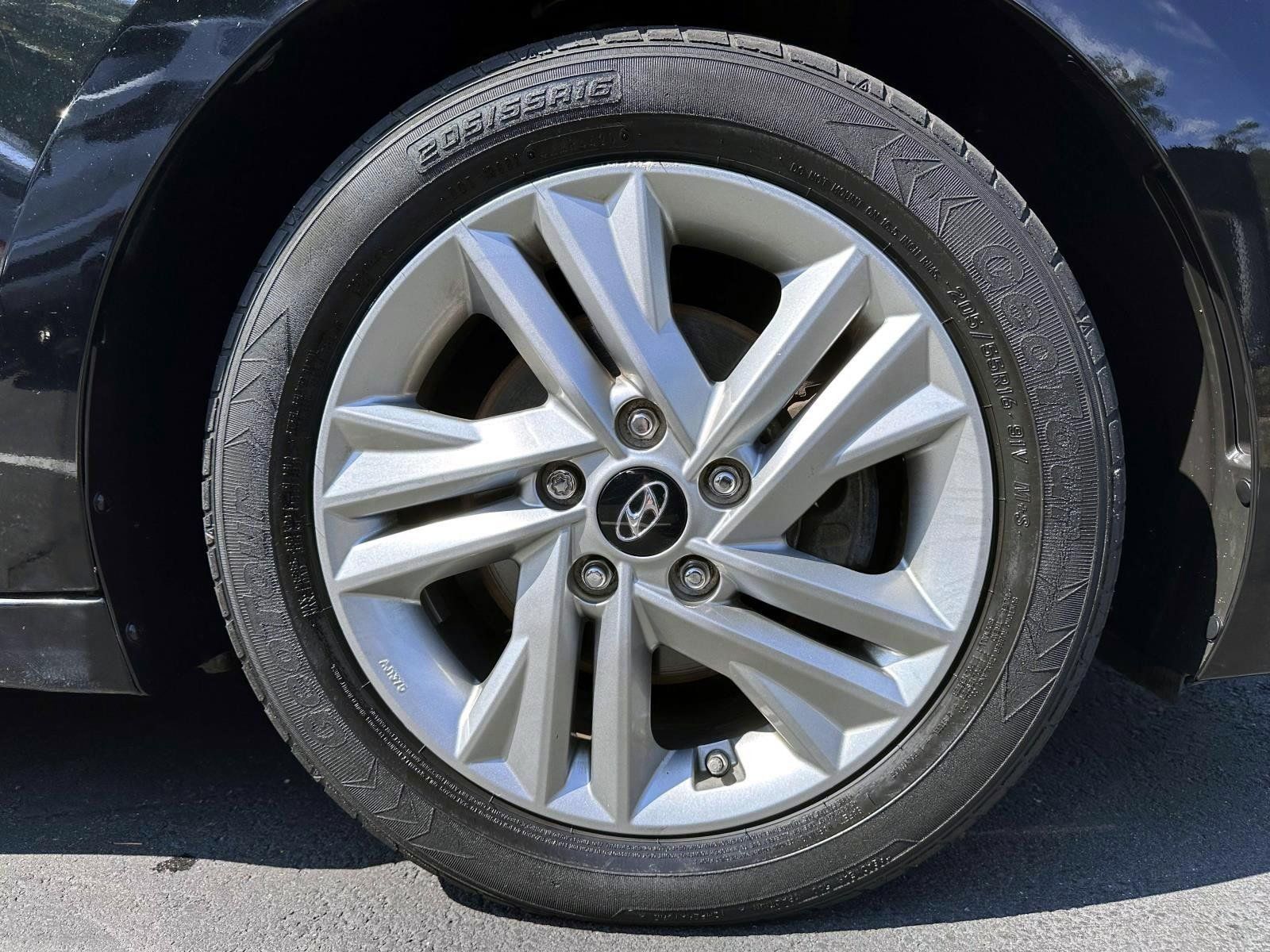 Used 2020 Hyundai Elantra SEL FWD image 6
