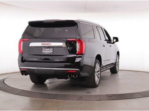 Used 2022 GMC Yukon XL Denali w/ Denali Ultimate Package AWD/4WD image 7