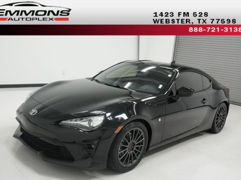 Used 2017 Toyota 86 RWD image 1