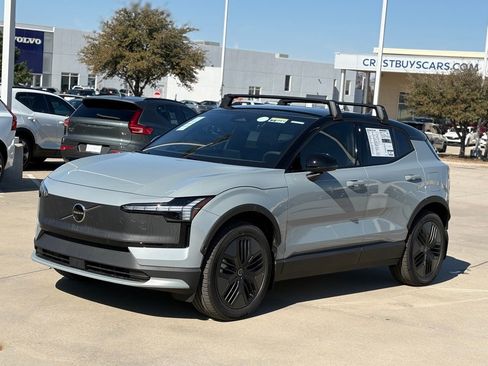 New 2026 Volvo EX30 Cross Country Ultra w/ Protection Package Premier image 3