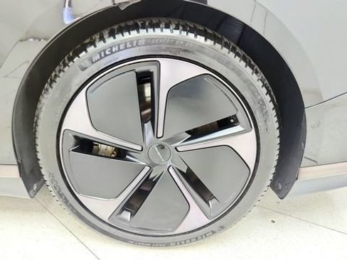 Used 2024 Lucid Air Touring AWD/4WD image 83