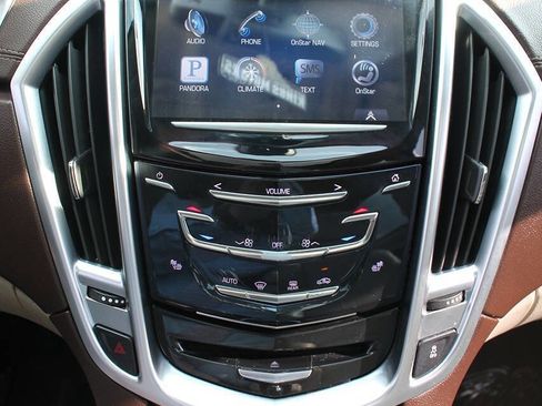 Used 2016 Cadillac SRX Luxury image 32