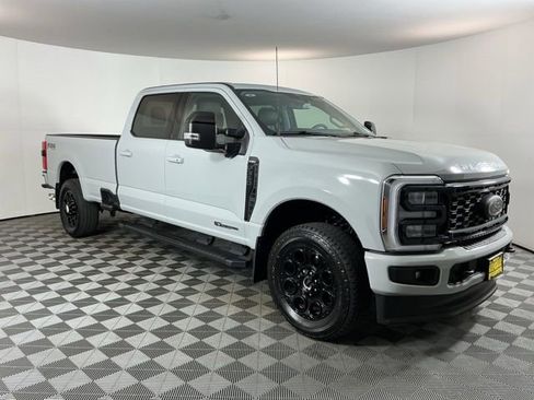 Used 2025 Ford F350 Lariat w/ Black Appearance Package AWD/4WD image 3