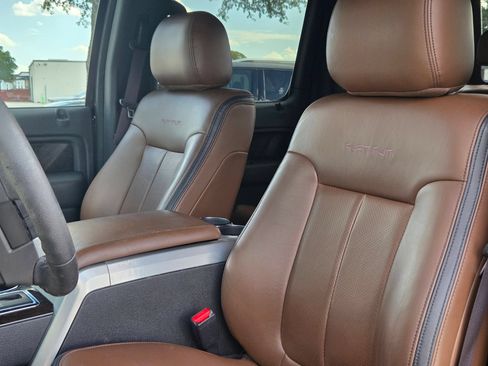 Used 2014 Ford F150 Platinum RWD image 13