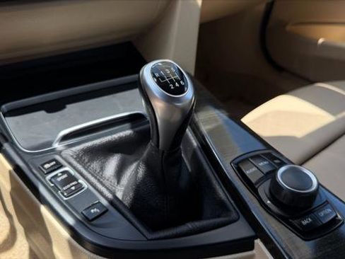 Used 2016 BMW 328i Sedan RWD image 34