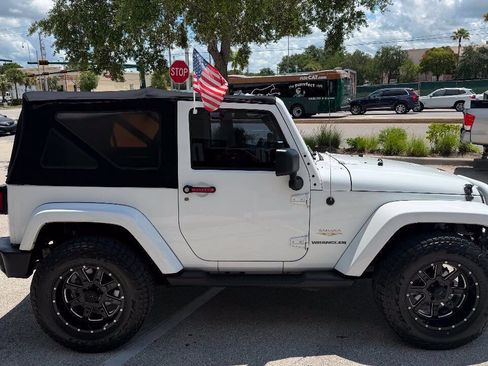 Used 2014 Jeep Wrangler Sahara w/ Connectivity Group AWD/4WD image 4