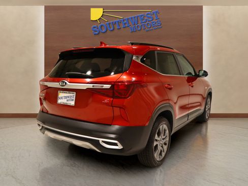 Used 2021 Kia Seltos S image 4