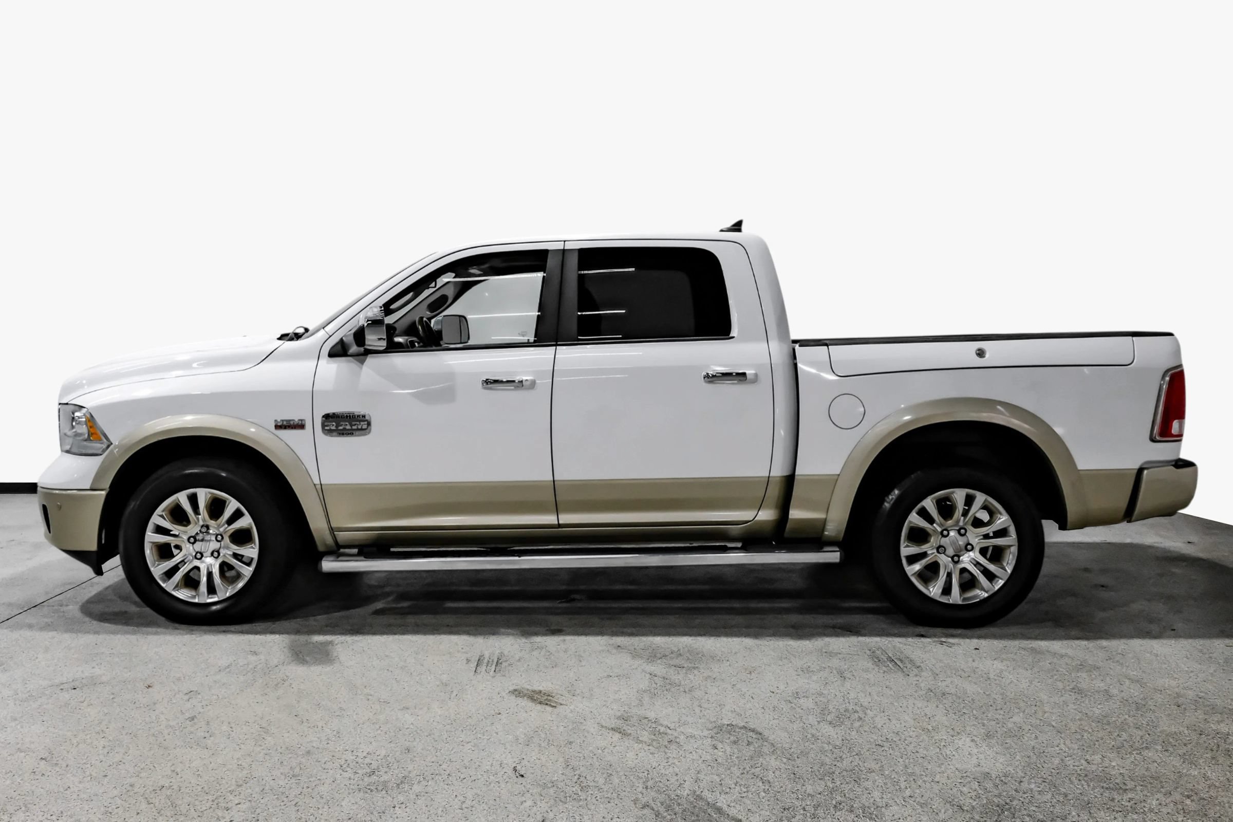 Used 2014 RAM 1500 Laramie Longhorn w/ Convenience Group AWD/4WD image 9
