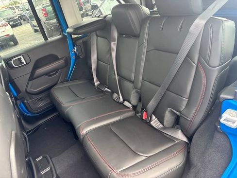 Used 2026 Jeep Wrangler Unlimited Rubicon 392 w/ Quick Order Package 27X Moab AWD/4WD image 18